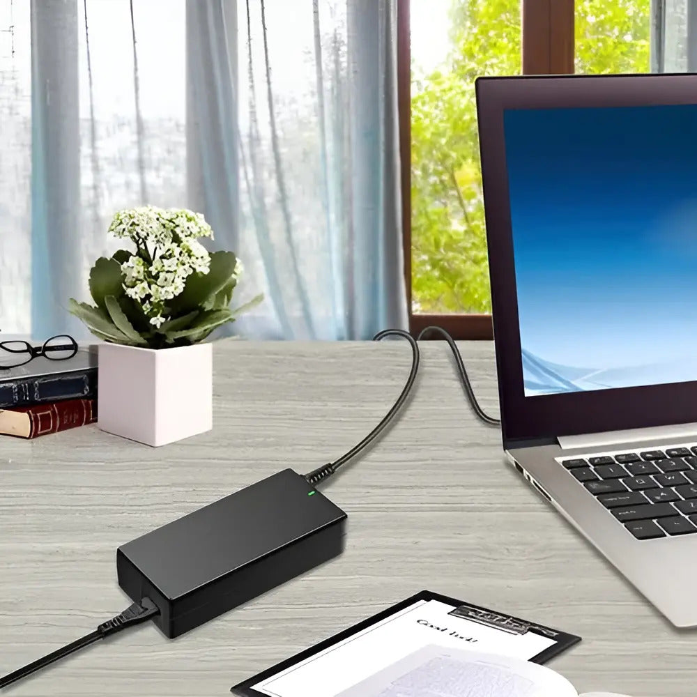 Cargador Universal Para Computadora Laptop Con 8 Entradas